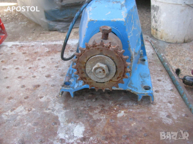 мотор редуктор, снимка 5 - Други машини и части - 54346526