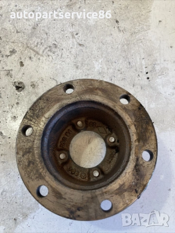 Конзола/фланец за вискозна съединителна помпа Om904 815 4.250Cc за Mercedes Atego (1997-2005) 904030