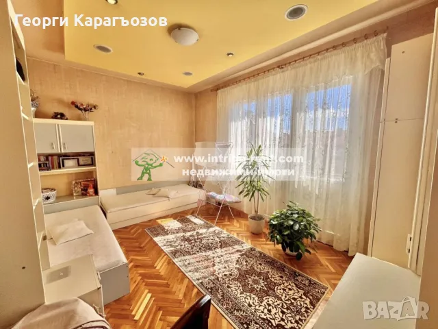 3847. Четиристаен апартамент в квартал Училищни / широк център /, Хасково., снимка 1