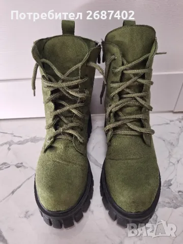 Продавам дамски боти. 