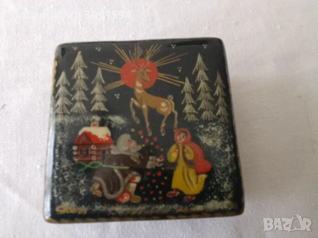 Руска ръчно рисувана кутия папие маше, снимка 3 - Антикварни и старинни предмети - 49406928