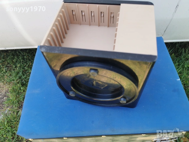 касетник-фонотека 2504261648L1, снимка 4 - Аудио касети - 54312332