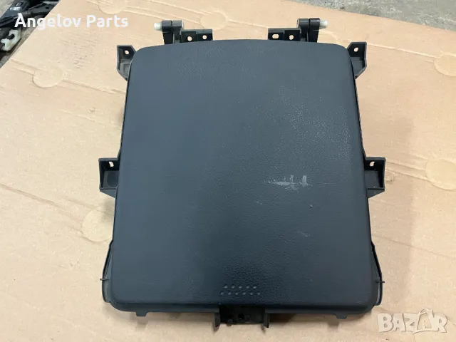 Жабката на таблото за Toyota Corolla Verso 2003г., снимка 2 - Части - 47870430