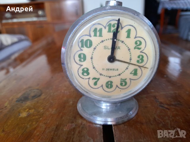 Часовник,Будилник Слава #2, снимка 2 - Антикварни и старинни предмети - 35246146