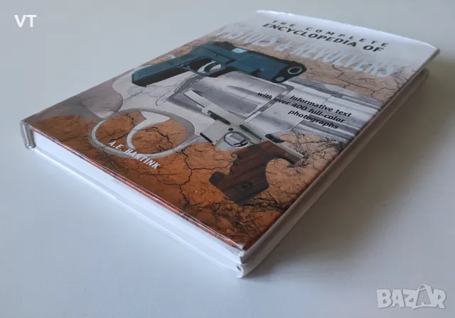 The Complete encyslopedia of Pistols & Revolvers, снимка 4 - Енциклопедии, справочници - 48875875