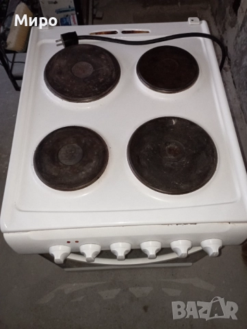 Свободно стояща готварска печка , снимка 5 - Печки, фурни - 52926047