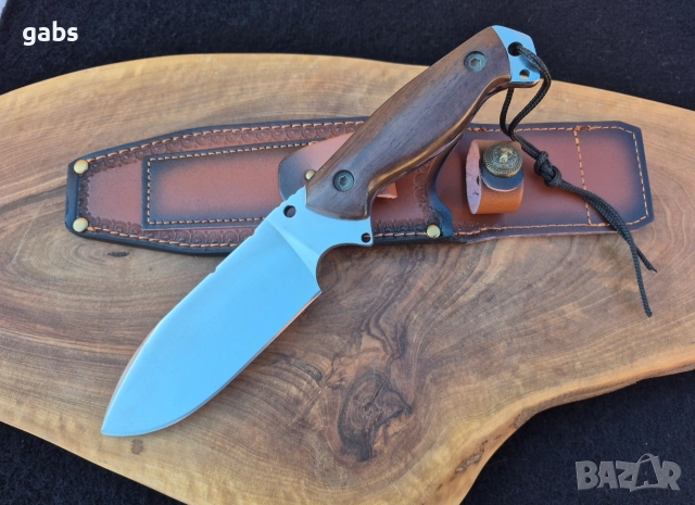 Ловен нож,фултанг с кожена кания LN431