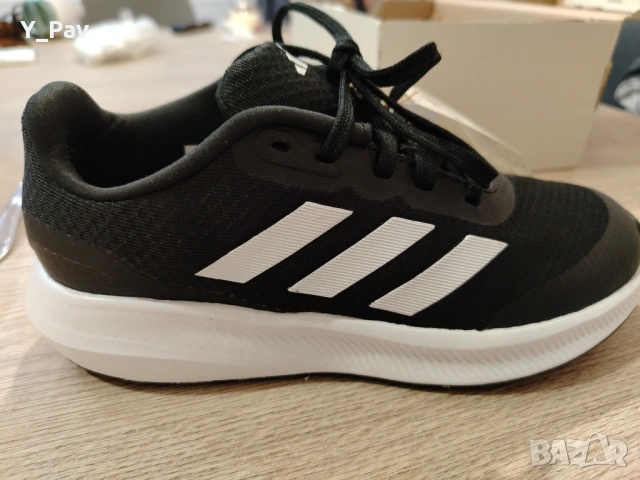 Детски маратонки Адидас , снимка 3 - Детски маратонки - 54101888