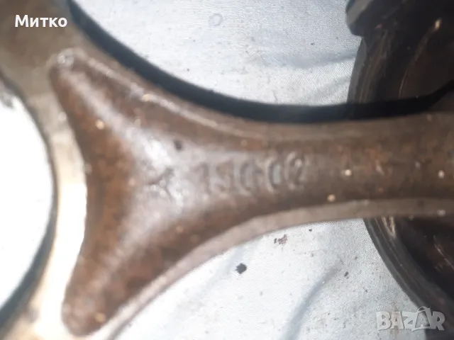 Ретро бутала с биели и сегменти за Мерцедес W108 W109 MERCEDES BENZ W108 Двигател М130, снимка 9 - Части - 49062924