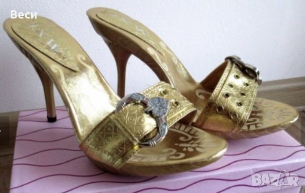 Дамски обувки с катарама , снимка 1 - Дамски обувки на ток - 42812269