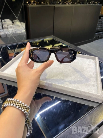 очила с черен обикновен калъф и ув защита VERSACE, снимка 5 - Слънчеви и диоптрични очила - 51442716