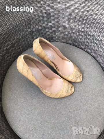 Италиански обувки, снимка 3 - Дамски обувки на ток - 31769849