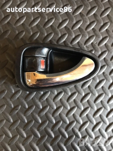 Вътрешна дръжка задна лява врата за Toyota Avensis (2009-2013) 69206-05050