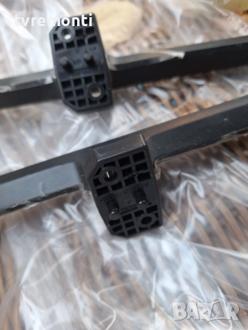 оригинална стойка крачета телевизор PHILIPS Модел 50PUS8007, снимка 2 - Стойки, 3D очила, аксесоари - 52263420