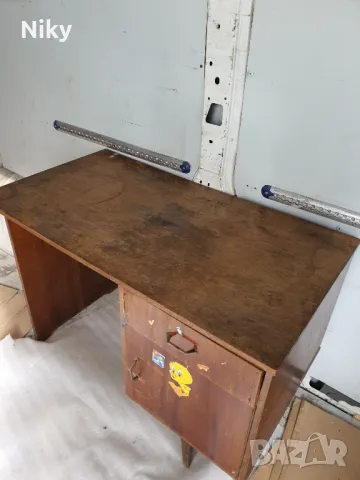 Ученическо бюро от старите 