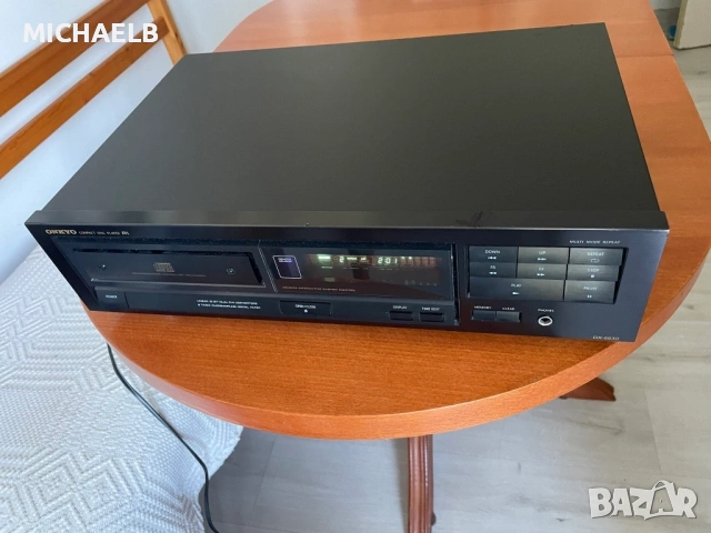 Подавам компакт диск плейър ONKYO DX-6630, снимка 2 - Аудиосистеми - 53143149