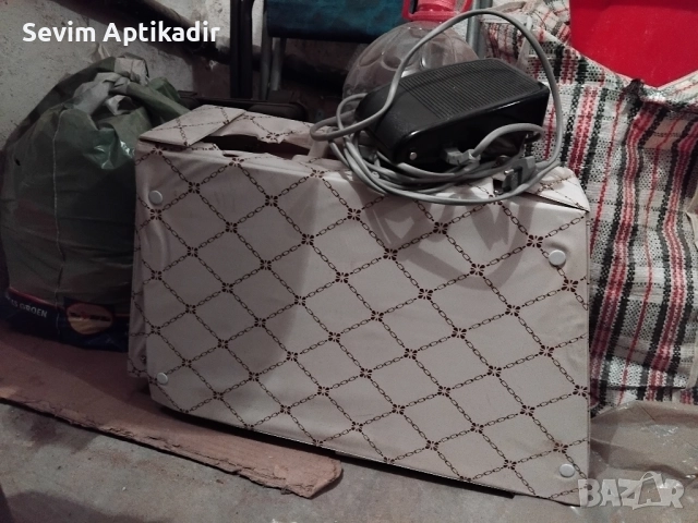 Шевна машина в отлично състояние , снимка 10 - Шевни машини - 52550888