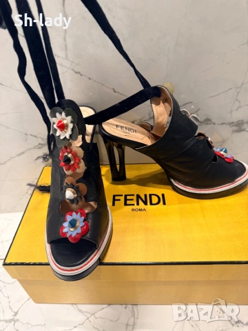 Кожени сандали Фенди, снимка 2 - Сандали - 54072302