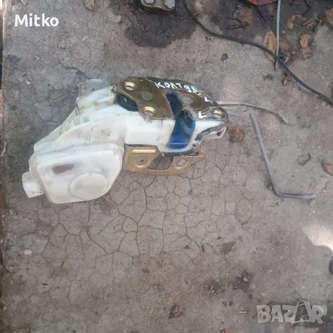 Брава Врата Лява За Митсубиши Колт 1998г / Mitsubishi Colt 1998y