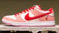 Nike SB Dunk Low x StrangeLove номер 42 ,5-43  маратонки / кецове , снимка 1