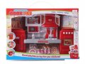 Червена кухня с батерии Малка в кутия №2067