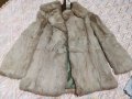 палтото е с  цена  180 лева   естествен косъм М размер  дължина до по  таза състояние  като ново, снимка 1 - Палта, манта - 34222621