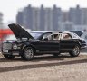 Метални колички: Bentley Mulsanne Grand Limousine (Бентли Мулсан Лимозина), снимка 1 - Колекции - 34156953