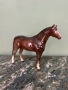 Порцеланова фигура на кон, снимка 1