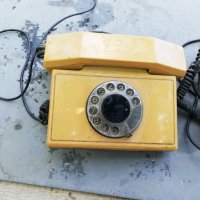 Стари домашни телефона, снимка 4 - Стационарни телефони и факсове - 29394493