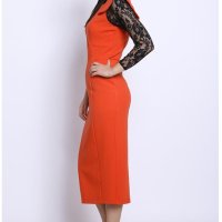 Елегантна рокля в цвят корал с черни дантелени ръкави Onyx - 2XL, снимка 3 - Рокли - 42546613