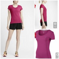 Nike дамска тениска , снимка 1 - Тениски - 29238040