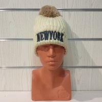 Нова зимна шапка Ню Йорк с помпон/пух, снимка 6 - Шапки - 35463004