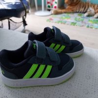 Детски маратонки Adidas, снимка 3 - Детски маратонки - 33881264