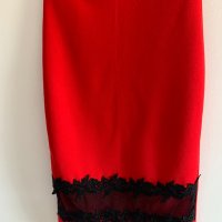 Много красива червена рокля с черна дантела, снимка 3 - Рокли - 29085304