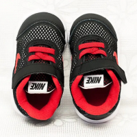 Детски маратонки Nike номер 19, снимка 3 - Детски маратонки - 36410491