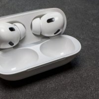 Чисто нови слушалки Apple AirPods Pro 2 (второ поколение) ! ! !, снимка 5 - Безжични слушалки - 42790864