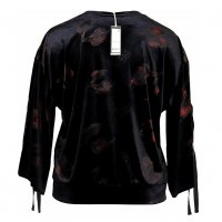 Кадифена блуза с красиви ръкави с етикет, снимка 2 - Блузи с дълъг ръкав и пуловери - 31976470