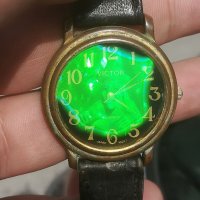 3D. Ретро часовник с холограма. Vintage watch Hologram. VICTOR watch hologram witch. 