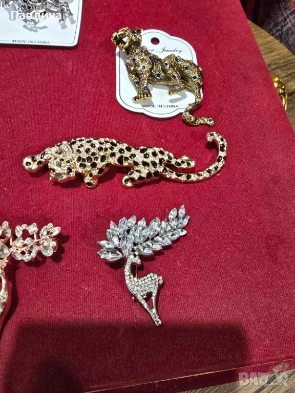 Брошки различни модели, снимка 1