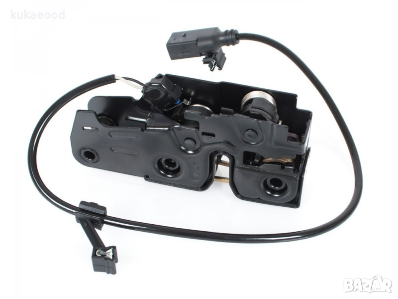 Машинка за заключване на преден капак Audi A4 B8, снимка 1