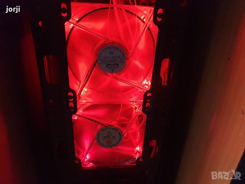 светещи вентилатори за компютър, снимка 1