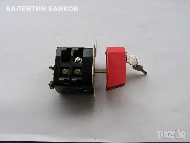 Превключвател трифазен /ПГП/ 25А с ключ, снимка 1