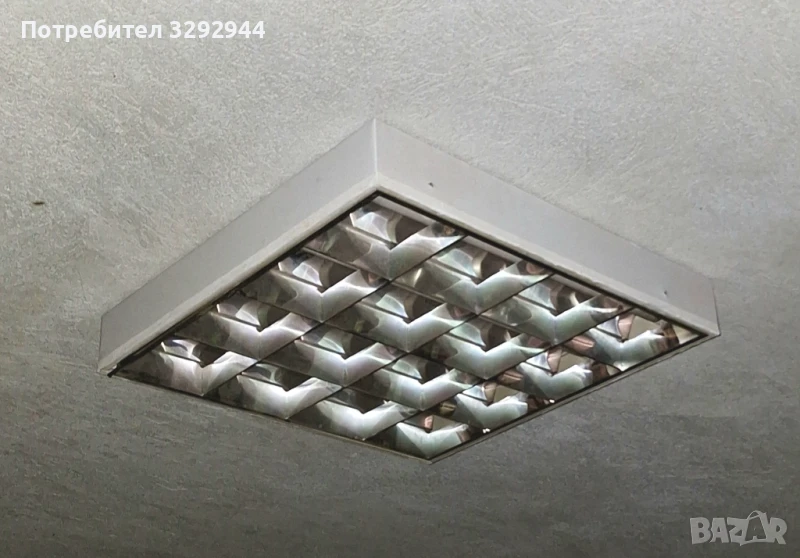 Осветително тяло с 4 дълги луминисцентни лампи, снимка 1