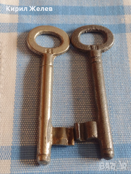 Два стари ключа от соца за брава за КОЛЕКЦИЯ ДЕКОРАЦИЯ БИТОВ КЪТ 28548, снимка 1