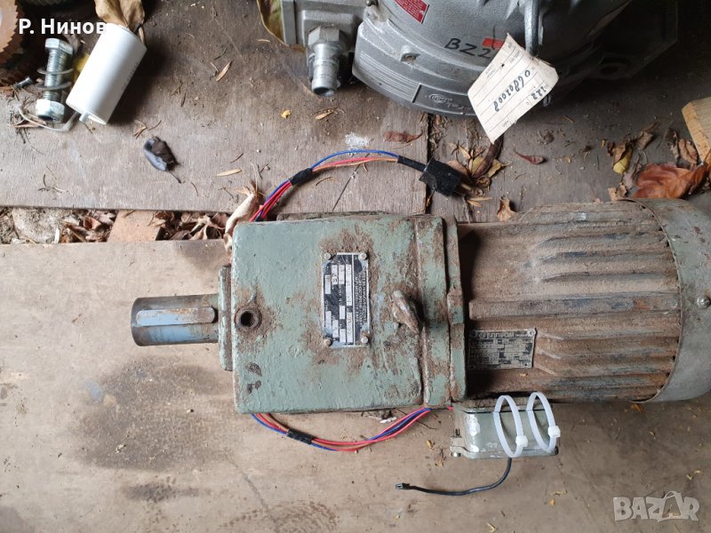 Монофазен ел.двигател с редуктор 80 оборота 2.2kW, снимка 1