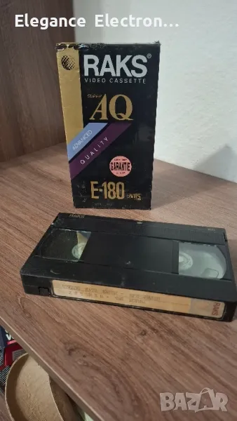 Видеокасета с филми :Студен като камък - Криминален, Хитмен-Чък Норис. , снимка 1