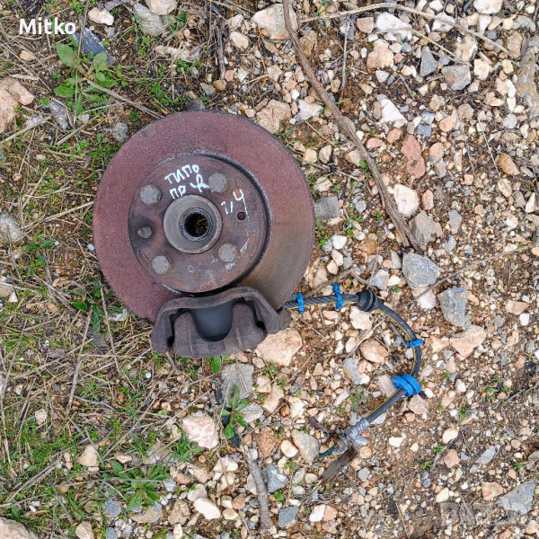 Шенкел + Главина Преден Десен За Фиат Типо 1.4 1990г / Fiat Tipо 1.4 1990y, снимка 1