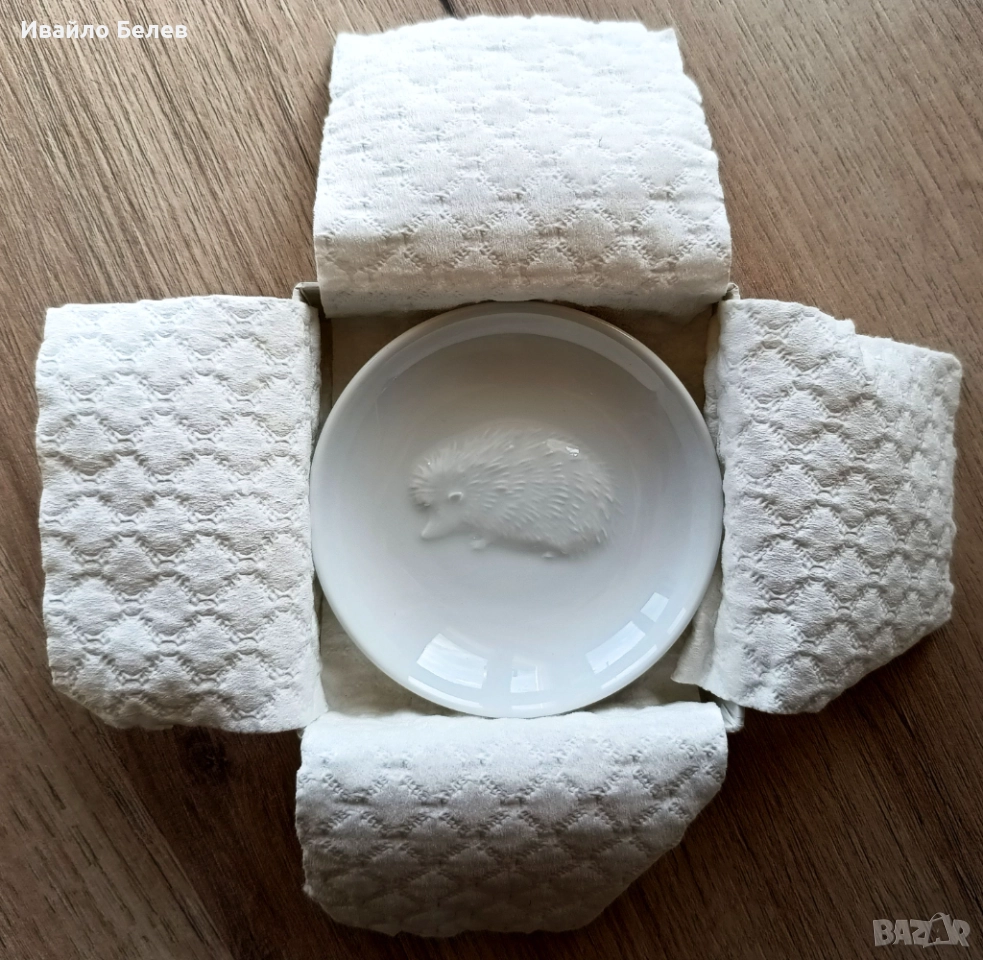 Порцеланова чинийка с таралеж, снимка 1