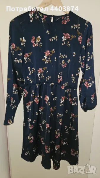 Сатенена рокля , снимка 1