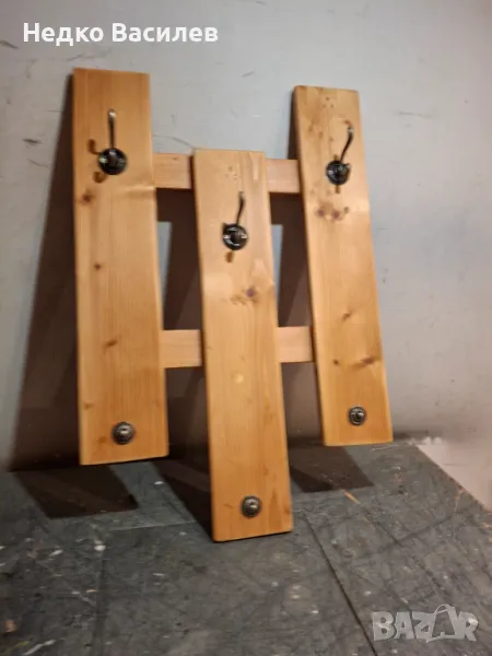 Закачалка от масив.Размери 72/46 см., снимка 1